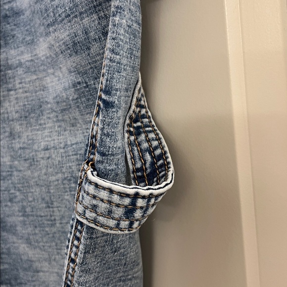 Stylish Blue Women's Jeans by Love Trends - Picture 4 of 13